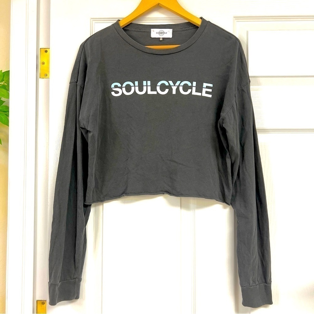SoulCycle Cycling Gray Cropped Crew Long Sleeve Tee Size M/L women’s boxy sporty